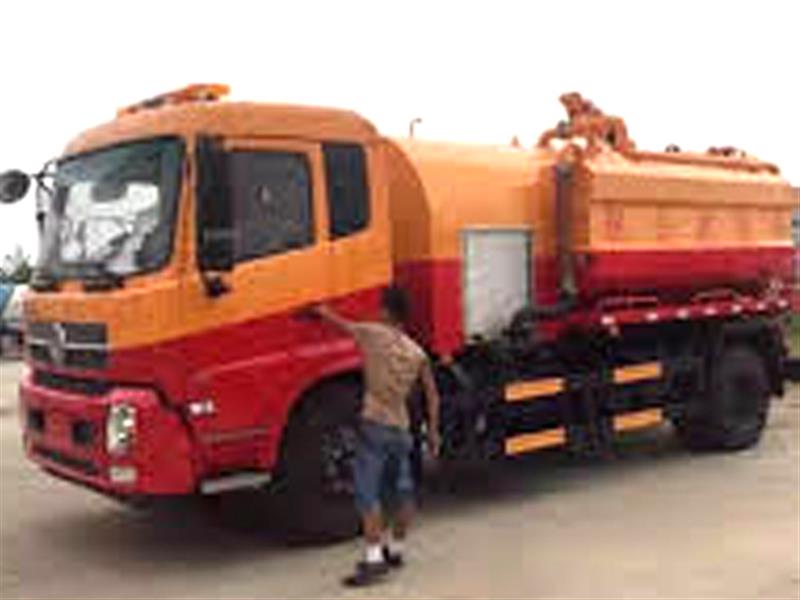 Xe hút bùn chất thải và thông tắc áp lực cao