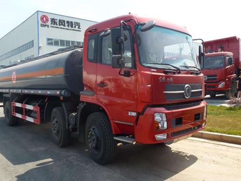 Xe chở hóa chất NAOH 12 khối dongfeng