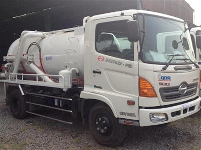 Xe hút bể phốt 5 khối HINO