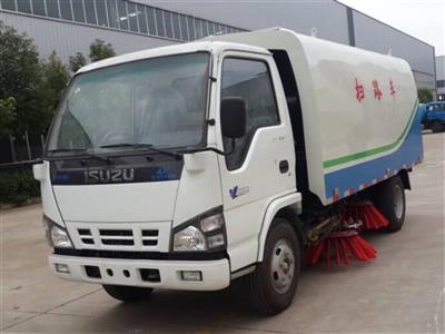 Xe quét đường ISUZU 5 khối P600