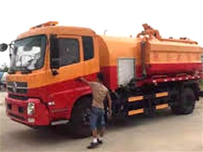 Xe hút bùn chất thải và thông tắc áp lực cao