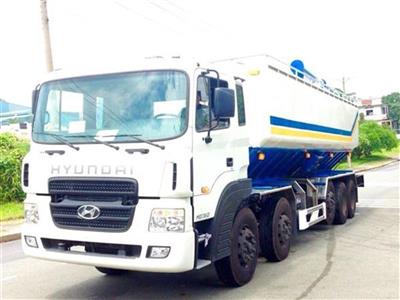 Xe chở thức ăn gia súc Hyundai HD360