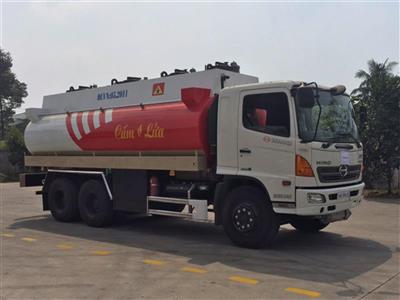 Xe téc xăng dầu Hino FM 18 khối
