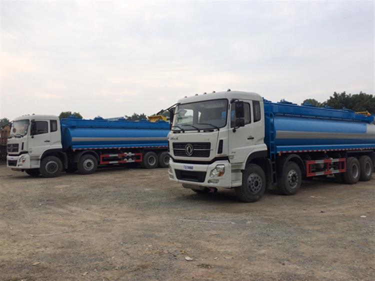 Xe téc xăng 24 khối động cơ Isuzu 2