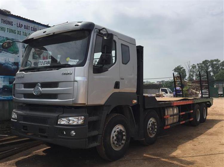 Xe chở máy chuyên dùng CHENGLONG 4 chân 1
