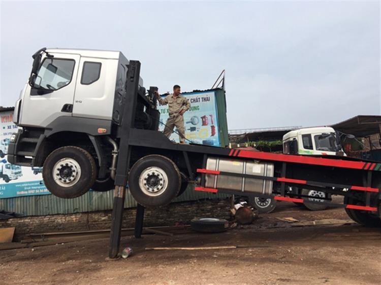 Xe chở máy chuyên dùng CHENGLONG 4 chân 2