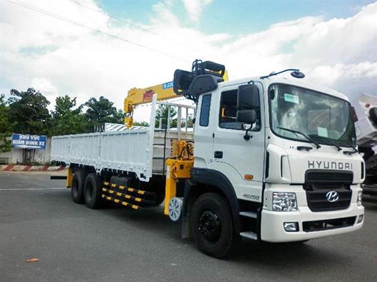 Xe tải Hyundai HD250 gắn cẩu Soosan 7 tấn 2