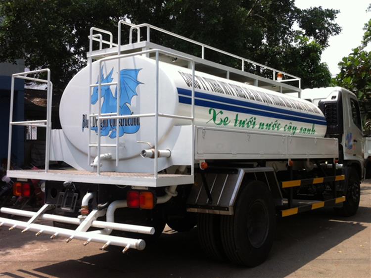 Xe phun nước rửa đường tưới cây Hino 8 khối  1