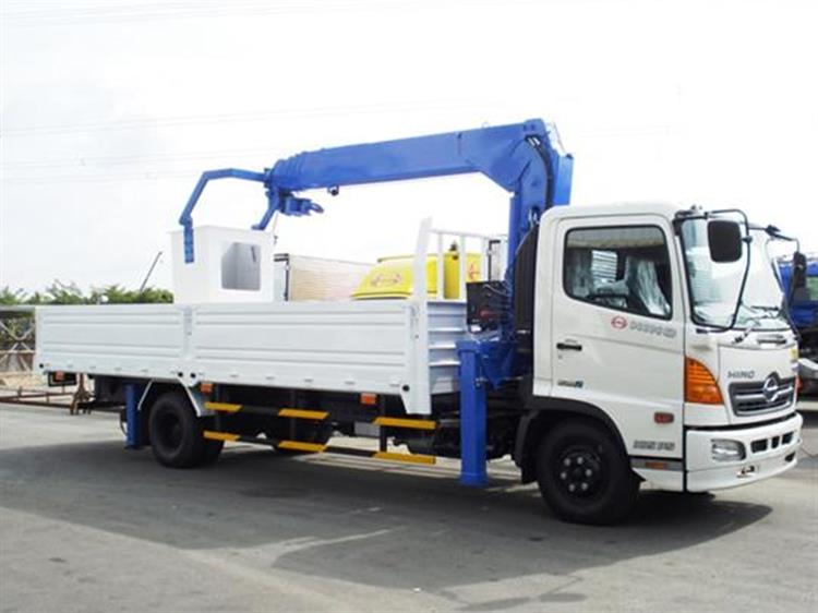Xe tải Hino gắn cẩu tự hành Tadano 5 tấn  3