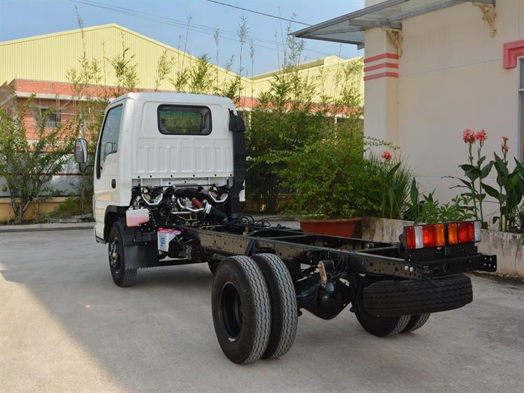 Xe tải Vĩnh Phát QHR650 satxi 1