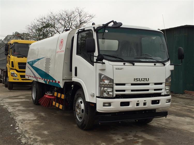 Xe quét đường ISUZU 8 khối 2