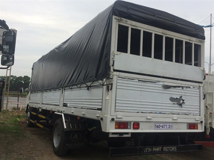 Xe tải thùng mui bạt Vĩnh Phát 8 tấn 2  4