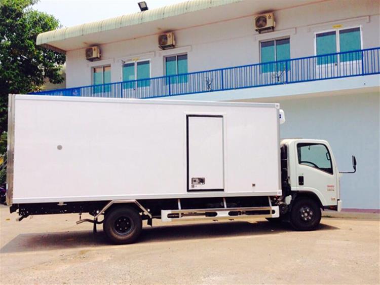 Xe tải đông lạnh Isuzu 3