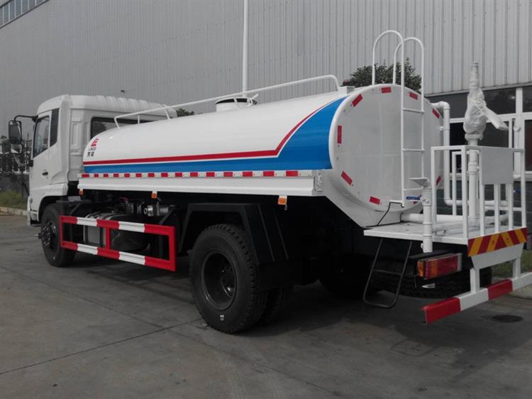 Xe phun nước rửa đường tưới cây 9m3 6